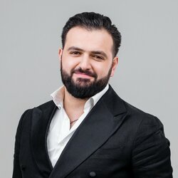 Аркадий Думикян