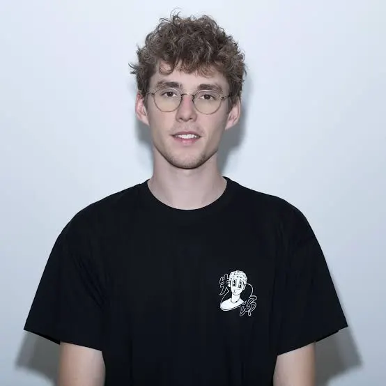 Lost Frequencies