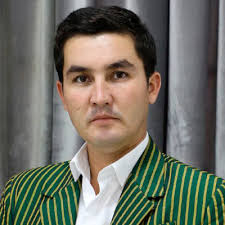 Eziz Nazarow