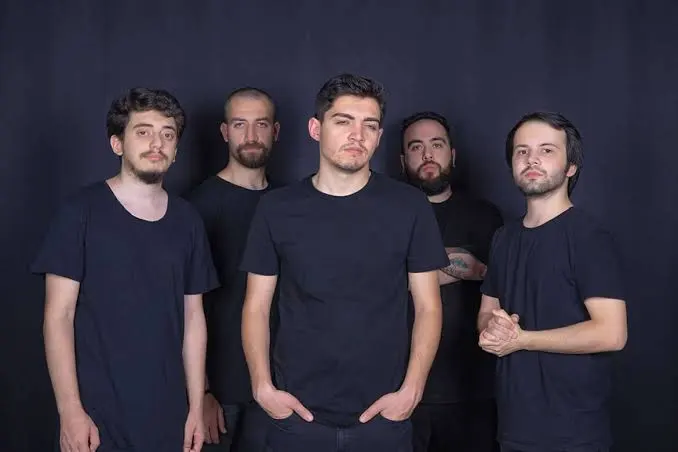 Mavi Gri