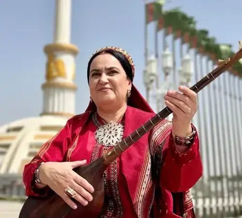 Şemşat Hojaýewa